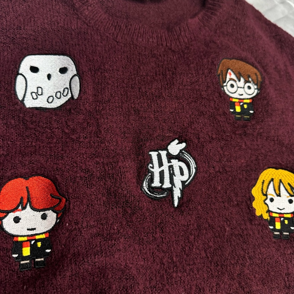 Harry Potter Embroidered Sweater Adult XS - Picture 4 of 13